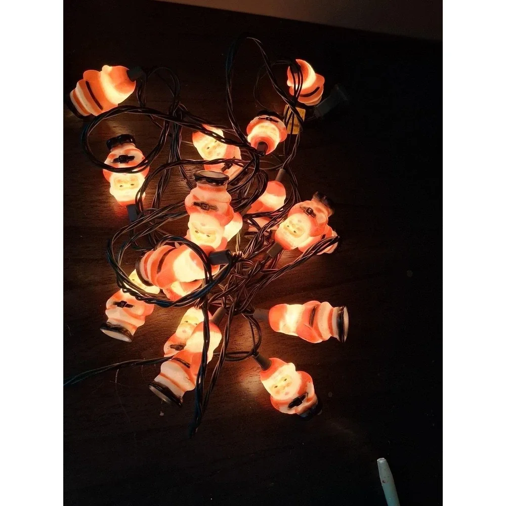 Vintage Santa Claus Novelty Christmas String Lights 20 Count Plastic Light Cover